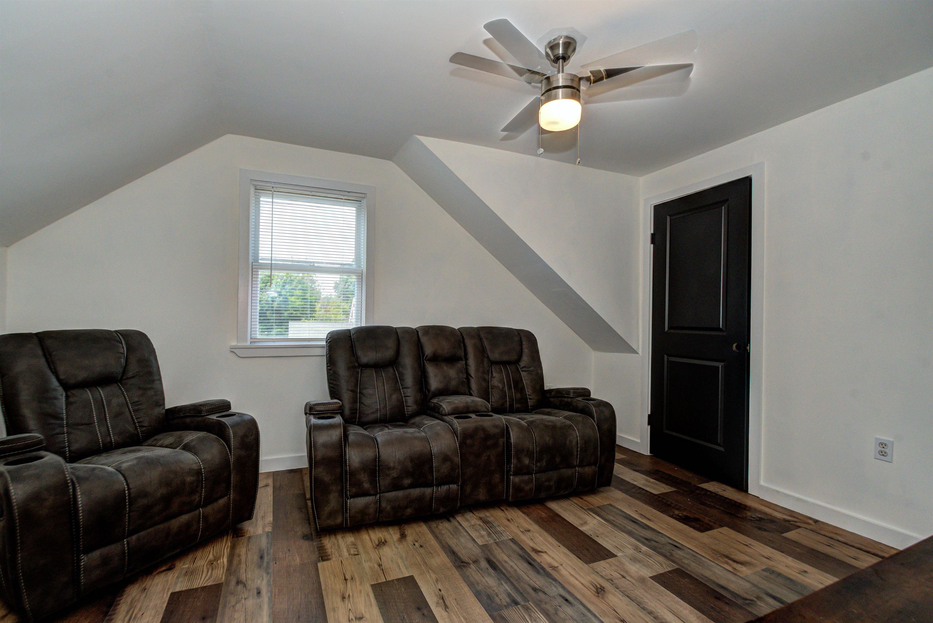2085 Wellington Road Manchester, NH 03104 - Photo 25 of 27 Gallery Image 25