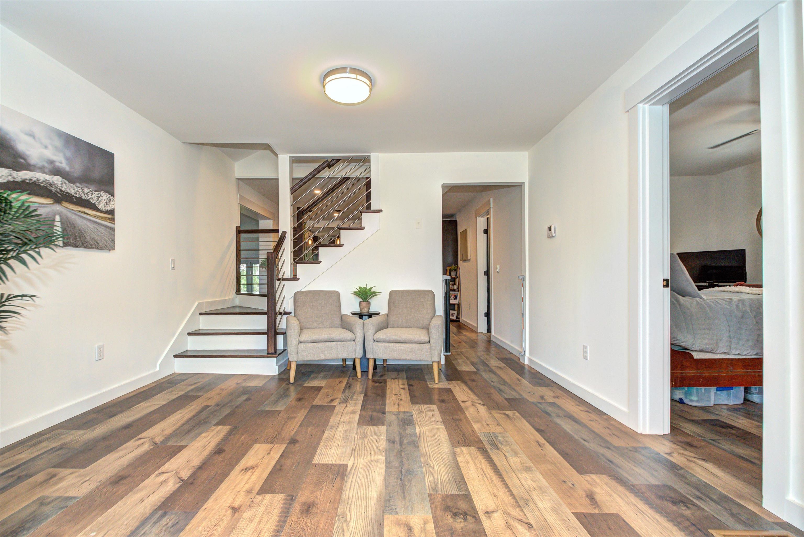 2085 Wellington Road Manchester, NH 03104 - Photo 3 of 27 Gallery Image 3