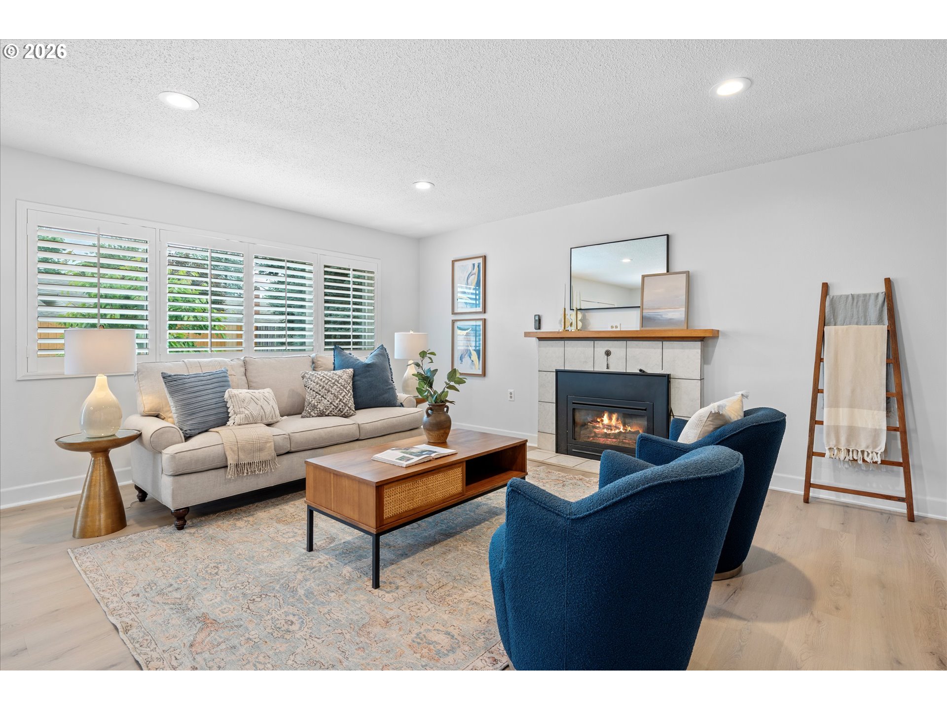 16720 Southwest 124th Avenue King City, OR 97224 - Photo 11 of 22 Living Room