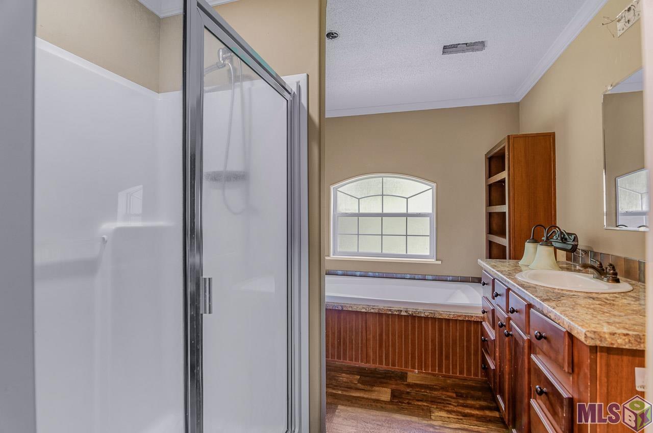 13124 Harold Road Gonzales, LA 70737 - Photo 11 of 20 Gallery Image 11