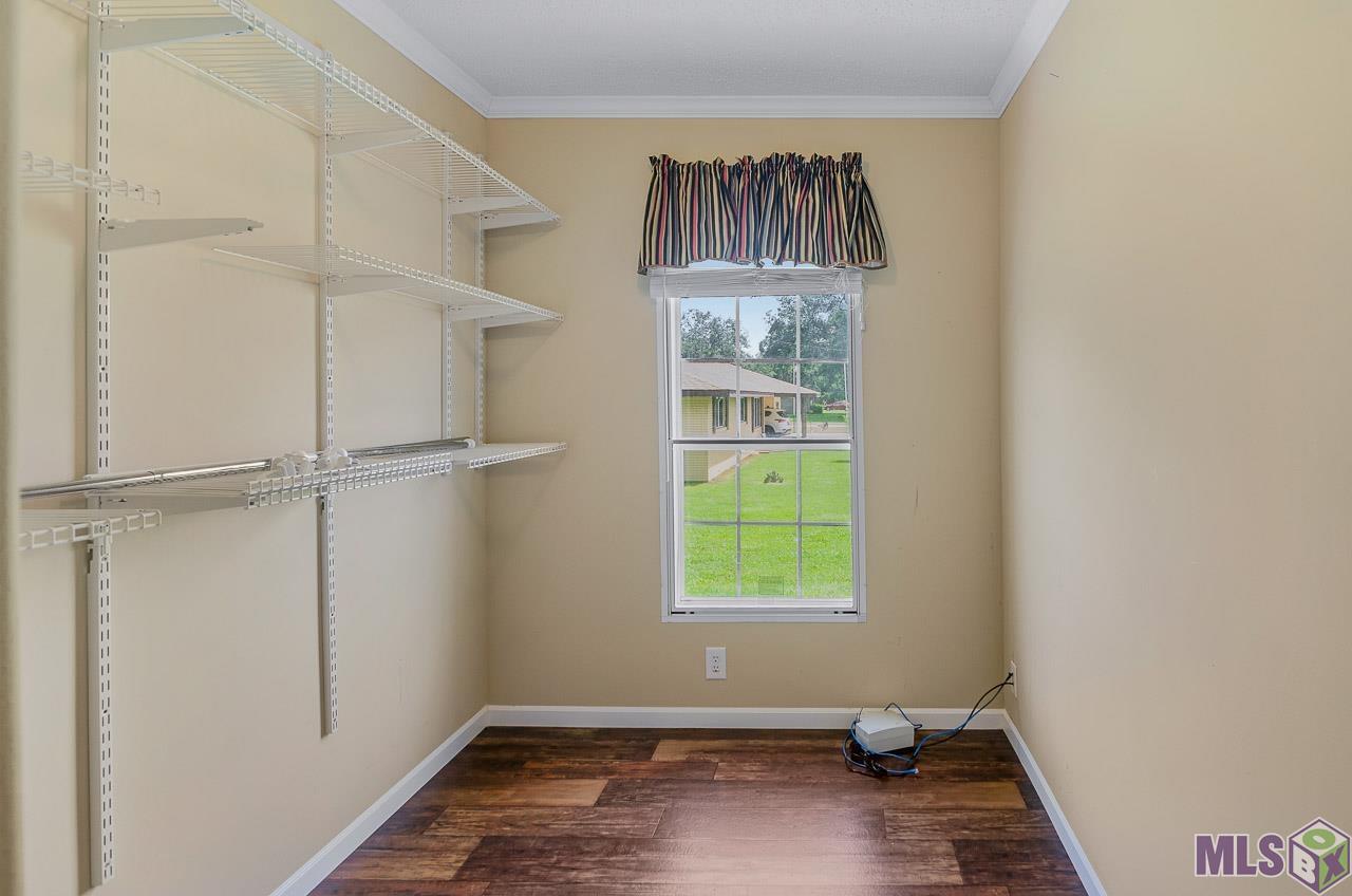 13124 Harold Road Gonzales, LA 70737 - Photo 14 of 20 Gallery Image 14