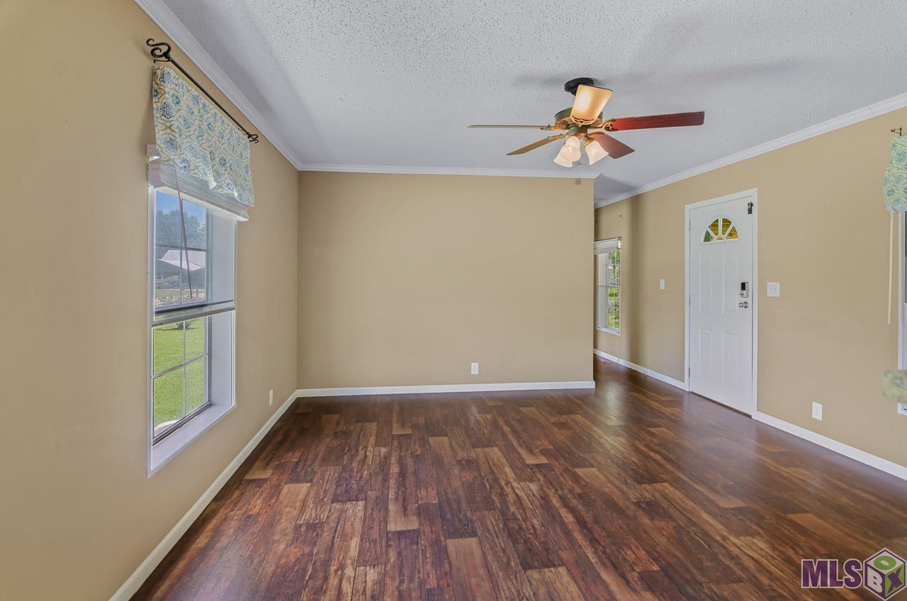 13124 Harold Road Gonzales, LA 70737 - Photo 3 of 20 Gallery Image 3