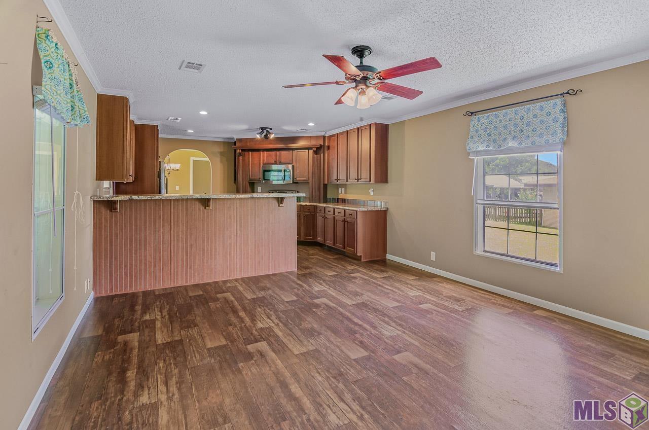 13124 Harold Road Gonzales, LA 70737 - Photo 4 of 20 Gallery Image 4