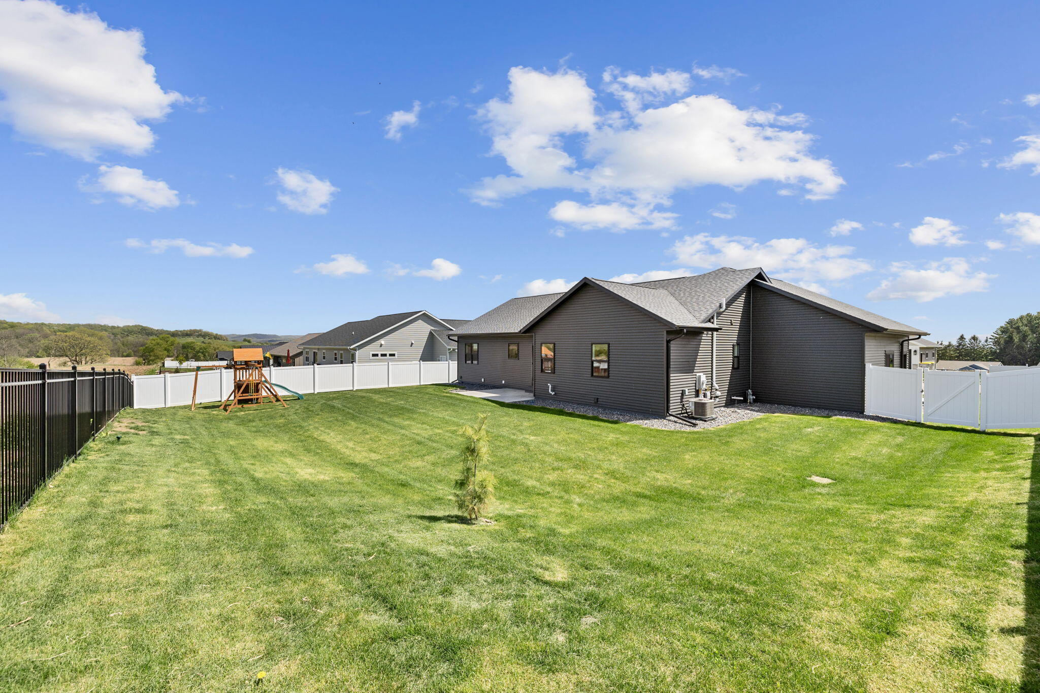 269 Weston Road Holmen, WI 54636 - Photo 26 of 28 Back