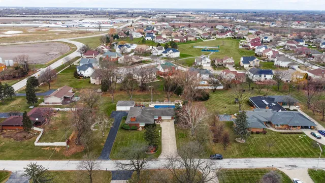 $399,999 | 20580 Bensley Avenue, Lynwood, IL 60411