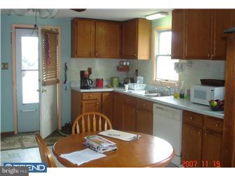 268 Canhouse Road Alloway, NJ 08318 - Photo 3 of 12 Kitchen