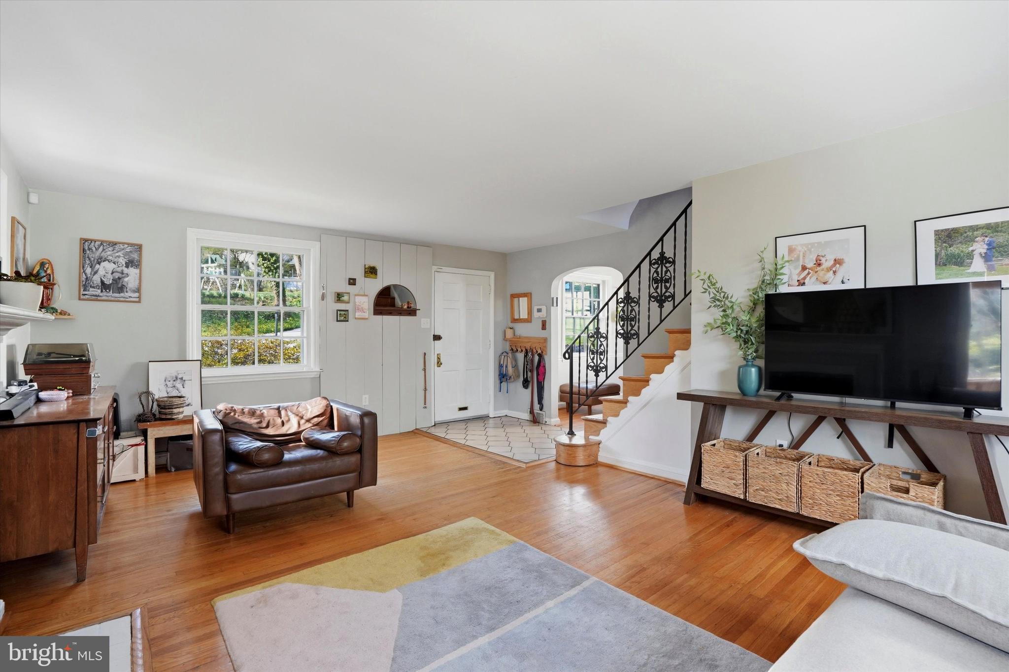 307 Valley Road Havertown, PA 19083 - Photo 9 of 52