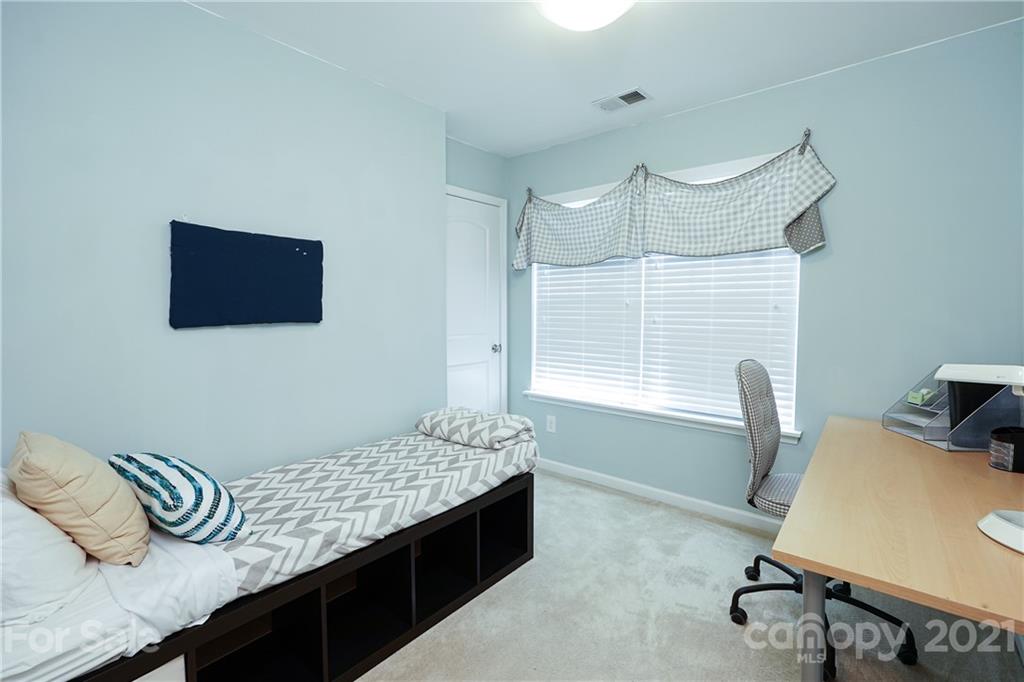 13769 Singleleaf Lane Charlotte, NC 28278 - Photo 19 of 25