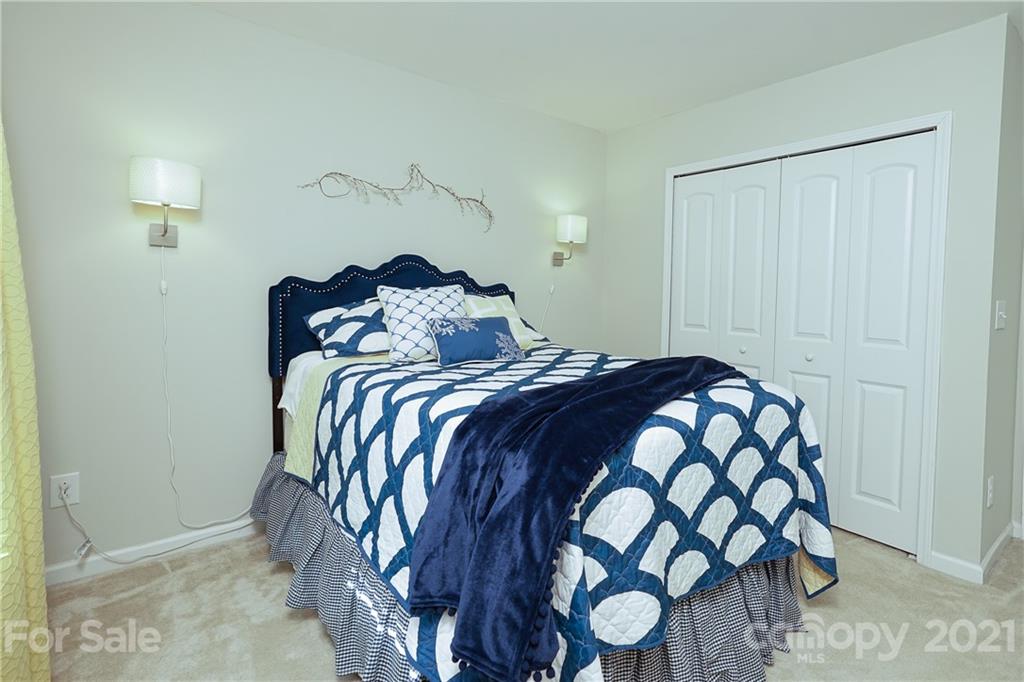 13769 Singleleaf Lane Charlotte, NC 28278 - Photo 22 of 25