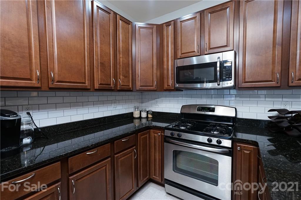 13769 Singleleaf Lane Charlotte, NC 28278 - Photo 9 of 25