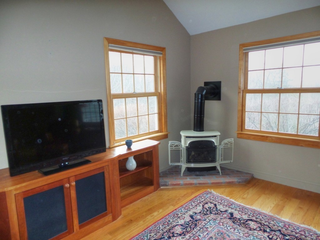 924 Pond Road Hinesburg, VT 05461 - Photo 12 of 36