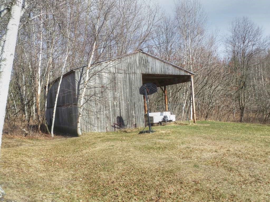 924 Pond Road Hinesburg, VT 05461 - Photo 7 of 36