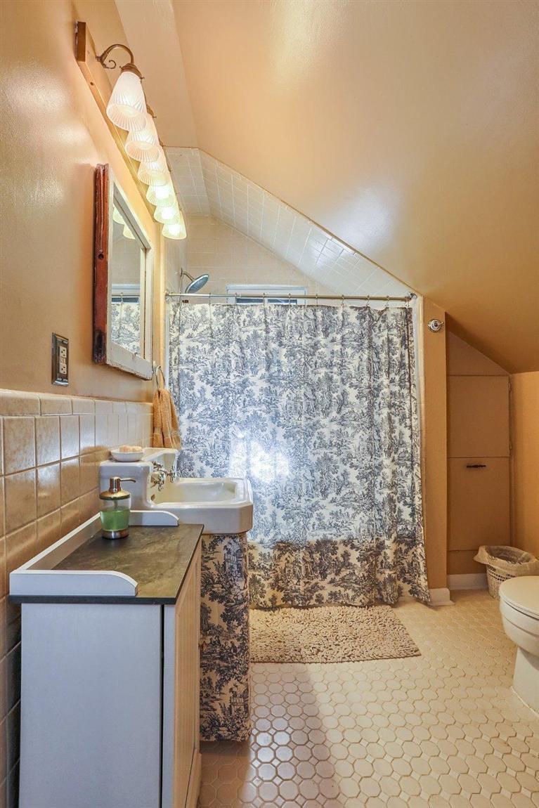 2748 Old Stage Road Central Point, OR 97502 - Photo 24 of 35 Additional Photo