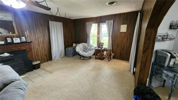 $164,500 | 2357 160th Highway, Columbus, KS 66725