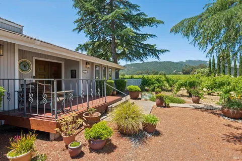 $2,350,000 | 1075 Lark Avenue, Sonoma, CA 95476