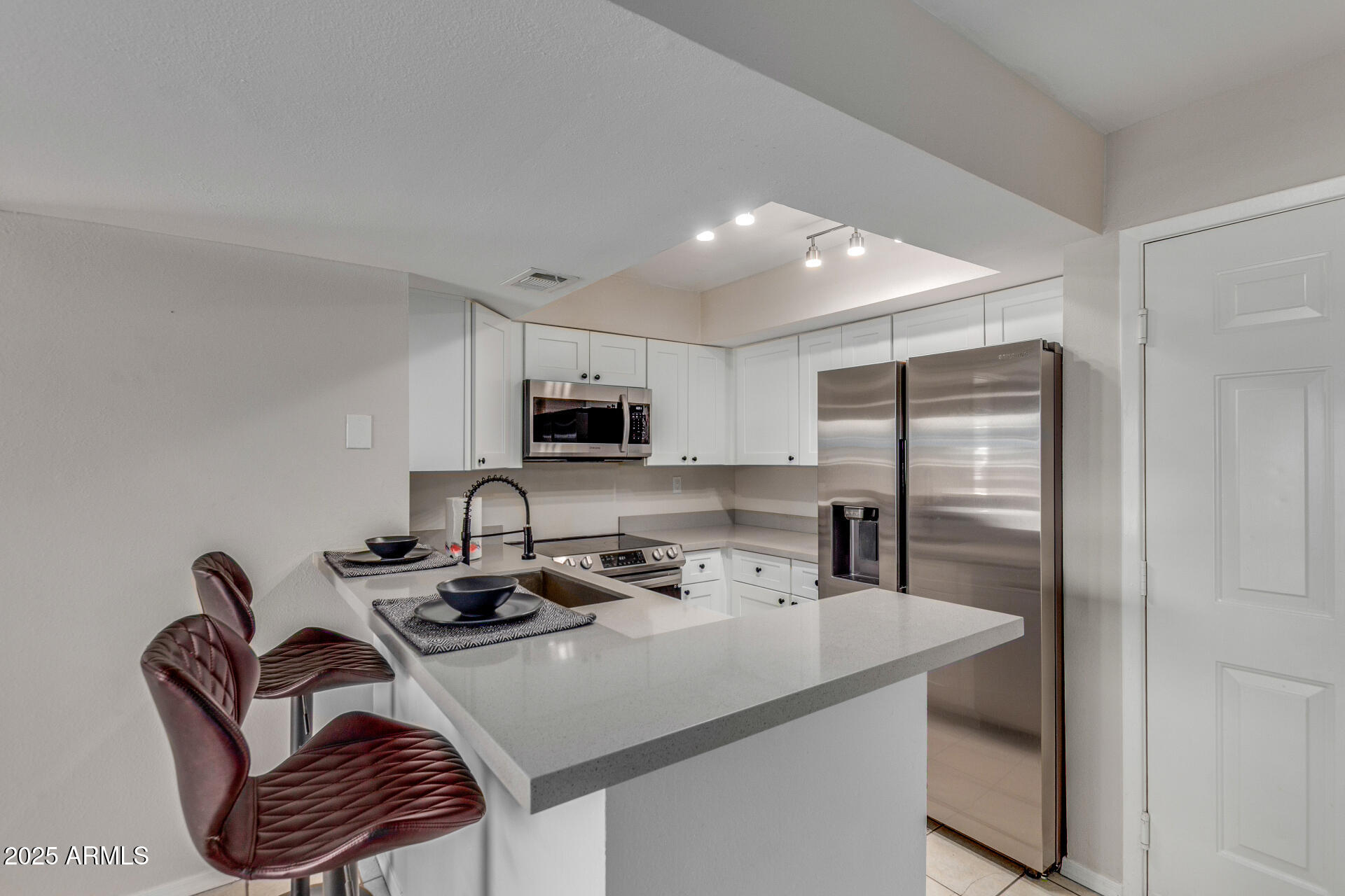 540 North May, Unit 1122 Mesa, AZ 85201 - Photo 8 of 28 10 May