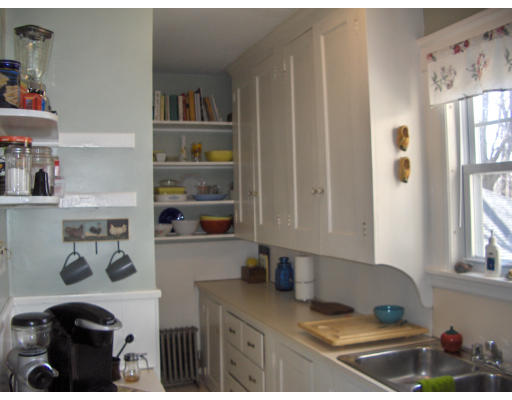 21 Longfellow Road Worcester, MA 01602 - Photo 12 of 17 Gallery Image 12