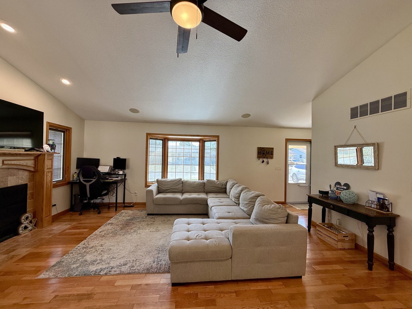 1529 Gleason Drive Rantoul, IL 61866 - Photo 6 of 27