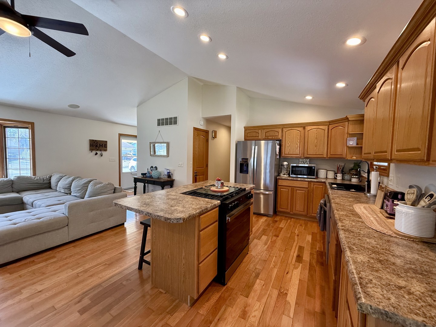 1529 Gleason Drive Rantoul, IL 61866 - Photo 8 of 27