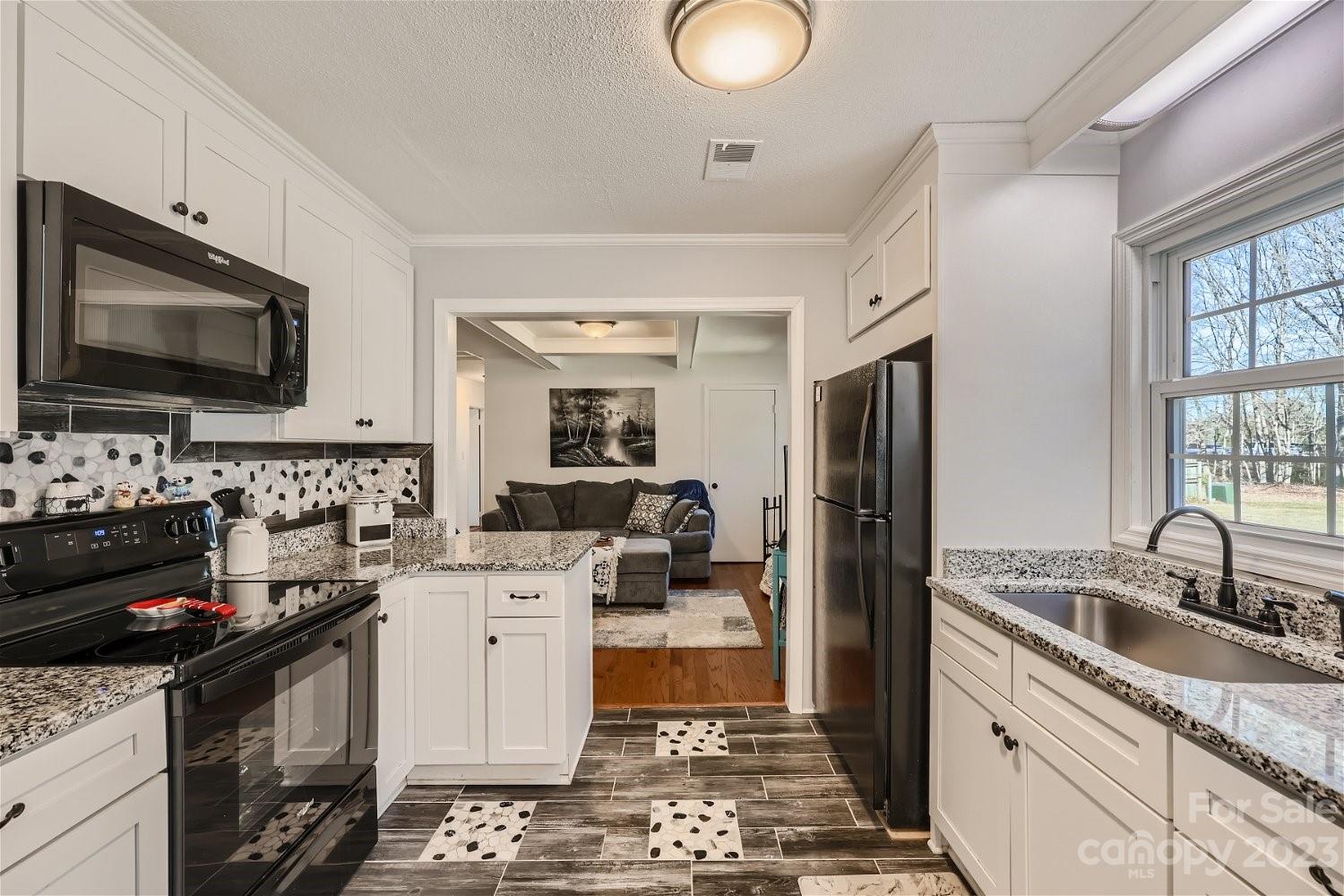231 Cold Springs Road Concord, NC 28025 - Photo 4 of 28 Gallery Image 4