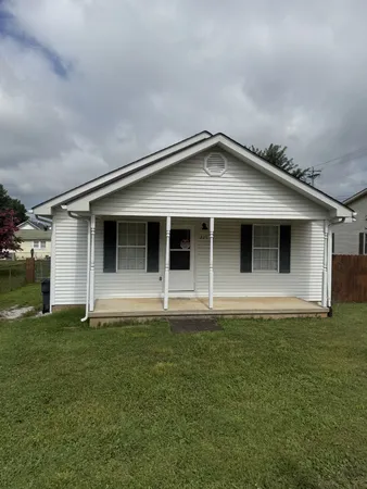 $205,000 | 225 Rebel Hill Street, McMinnville, TN 37110