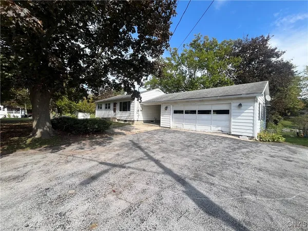 $2,300 | 91 Pulsifer Drive, Auburn, NY 13021