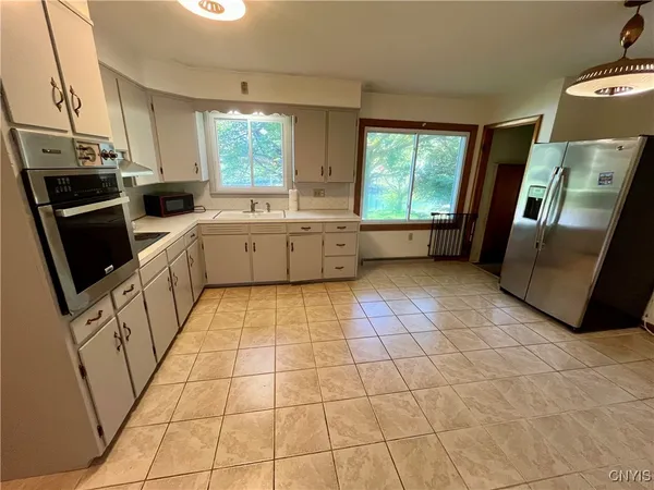 $2,300 | 91 Pulsifer Drive, Auburn, NY 13021