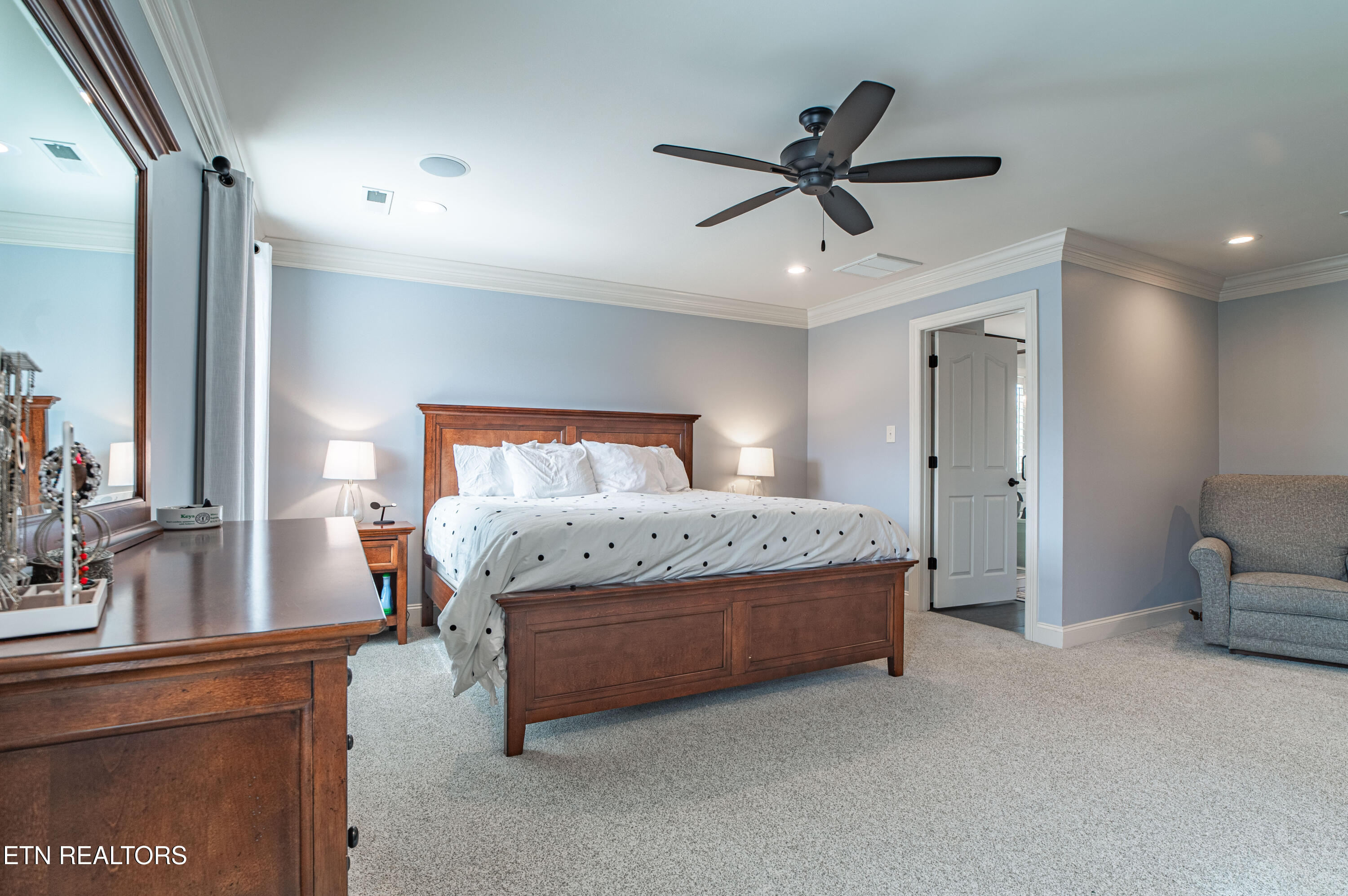 1267 Woodsboro Road Knoxville, TN 37922 - Photo 28 of 55 1267-woodsboro-edits-51