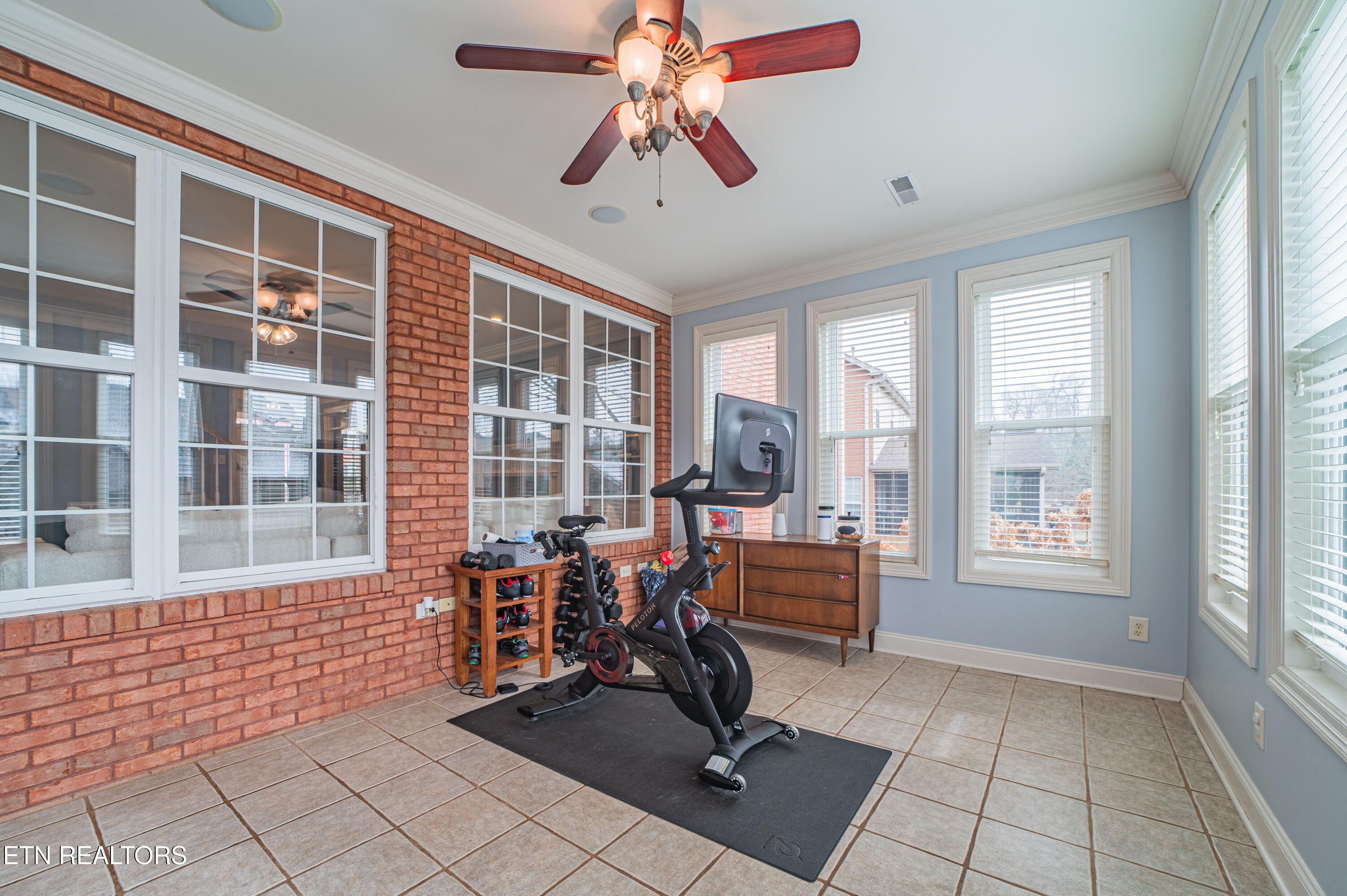 1267 Woodsboro Road Knoxville, TN 37922 - Photo 47 of 55 1267-woodsboro-edits-61