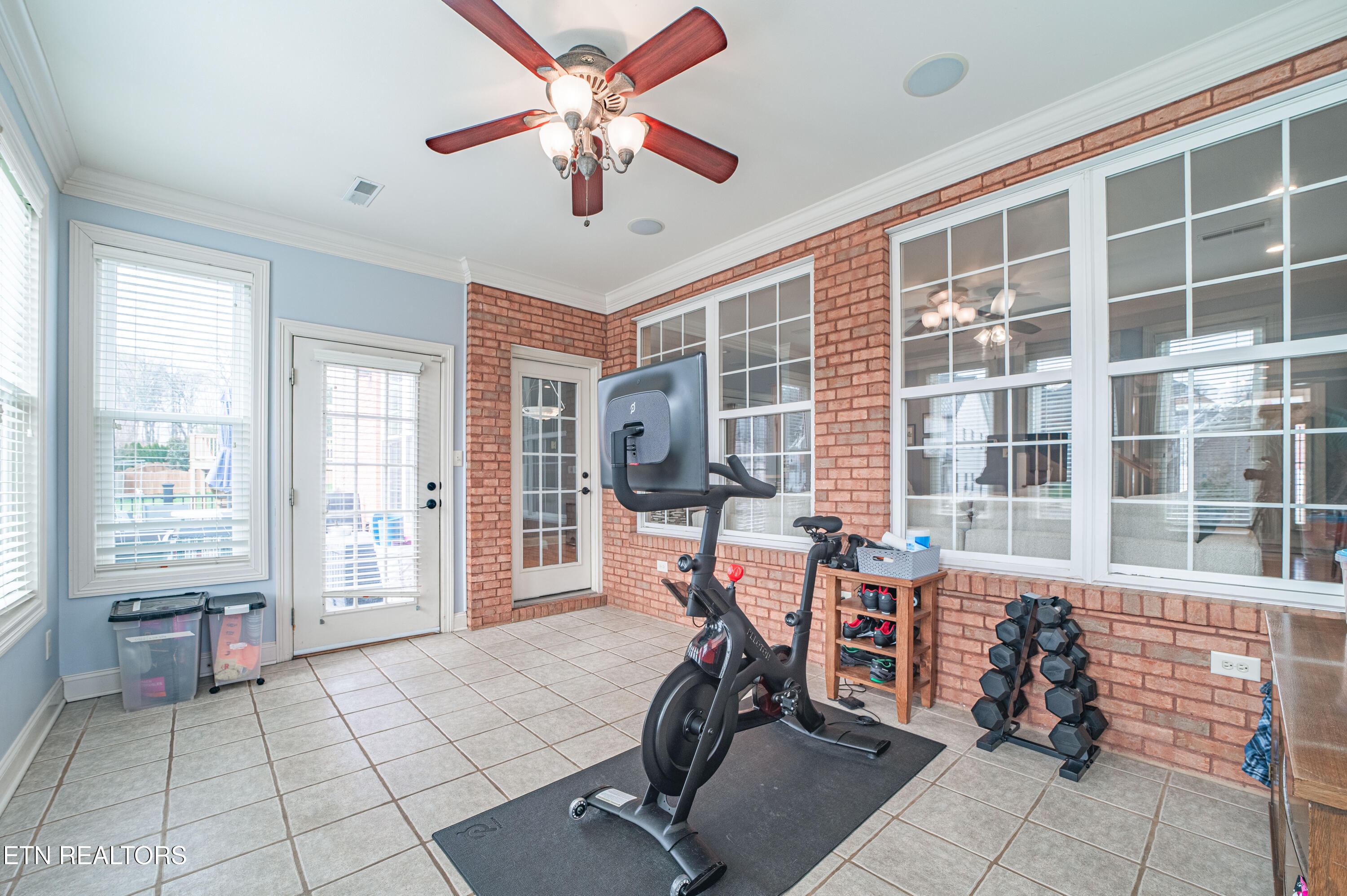 1267 Woodsboro Road Knoxville, TN 37922 - Photo 48 of 55 1267-woodsboro-edits-62