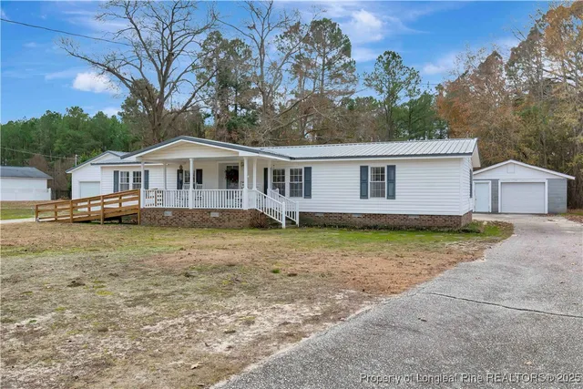 $145,000 | 253 Butters Cemetery Road, Bladenboro, NC 28320