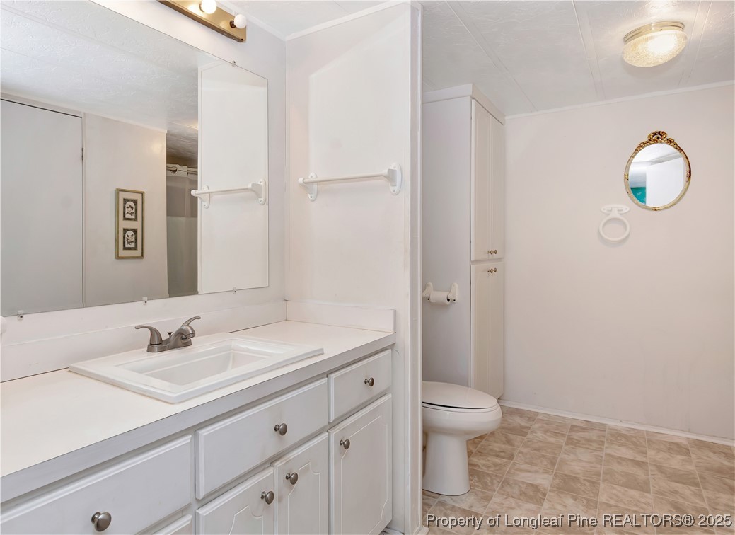 253 Butters Cemetery Road Bladenboro, NC 28320 - Photo 14 of 28