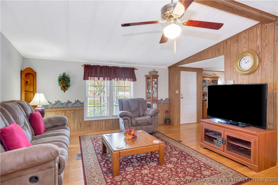 253 Butters Cemetery Road Bladenboro, NC 28320 - Photo 7 of 28