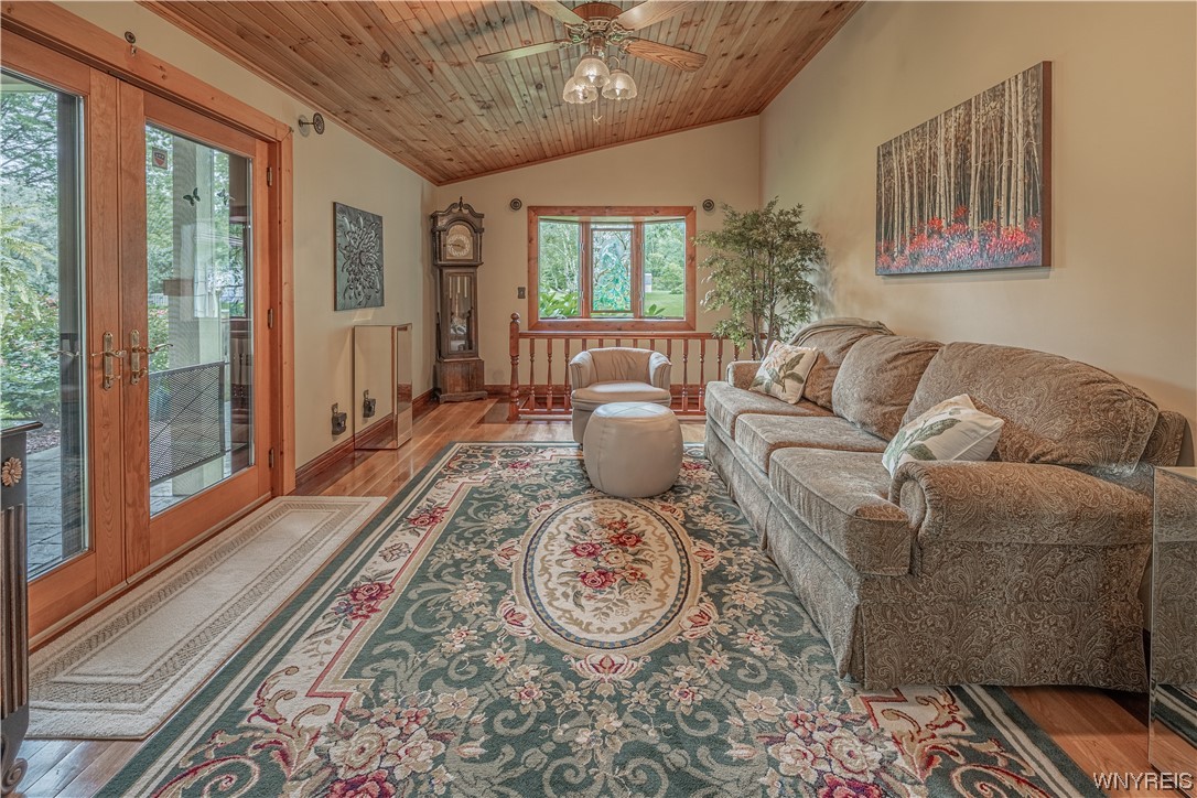 4329 Sunset Drive Lockport Town, NY 14094 - Photo 14 of 46