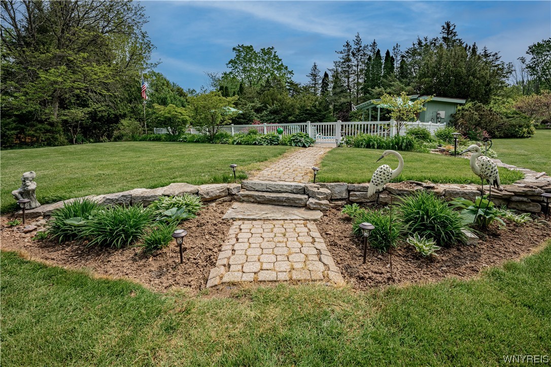 4329 Sunset Drive Lockport Town, NY 14094 - Photo 32 of 46