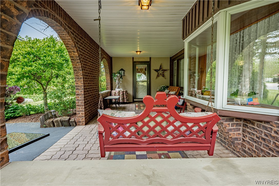 4329 Sunset Drive Lockport Town, NY 14094 - Photo 7 of 46