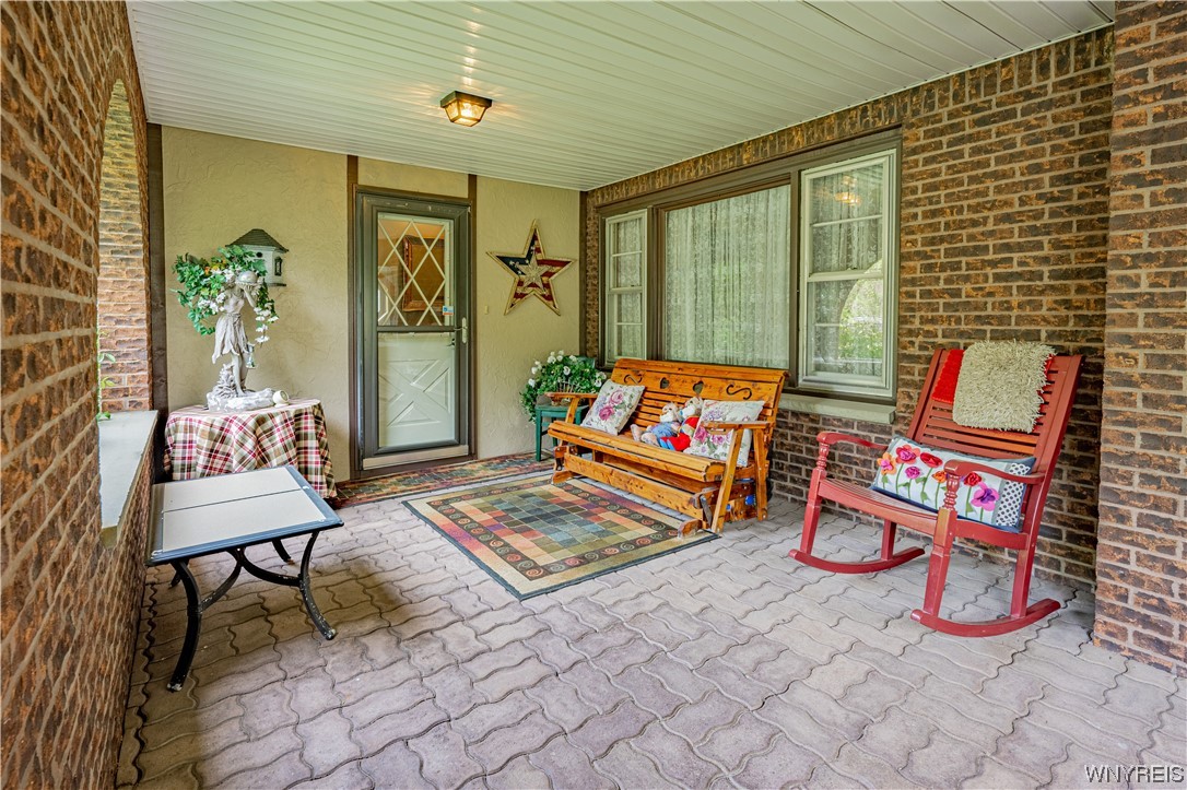 4329 Sunset Drive Lockport Town, NY 14094 - Photo 8 of 46