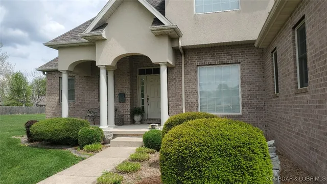 $535,000 | 1932 Mimosa Court, Lebanon, MO 65536