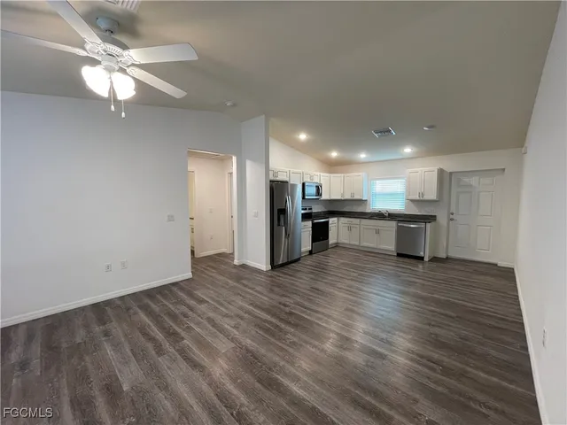 $269,900 | 131 Carousel Avenue, LaBelle, FL 33935