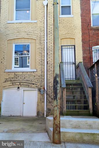 771 Harvard Street Northwest Washington, DC 20001 - Photo 19 of 24 Exterior (Rear)