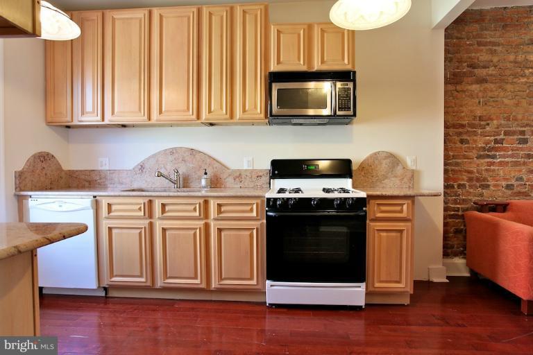 771 Harvard Street Northwest Washington, DC 20001 - Photo 3 of 24 Kitchen