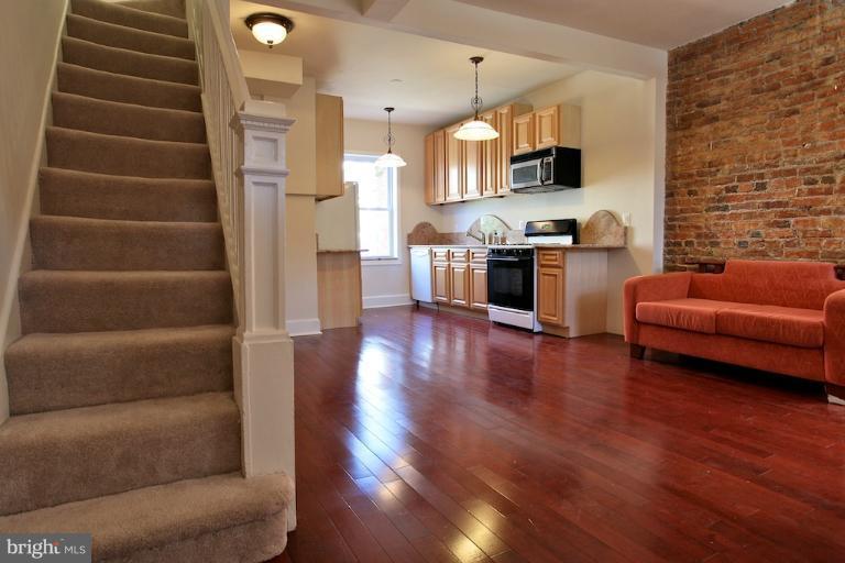 771 Harvard Street Northwest Washington, DC 20001 - Photo 7 of 24 Family Room