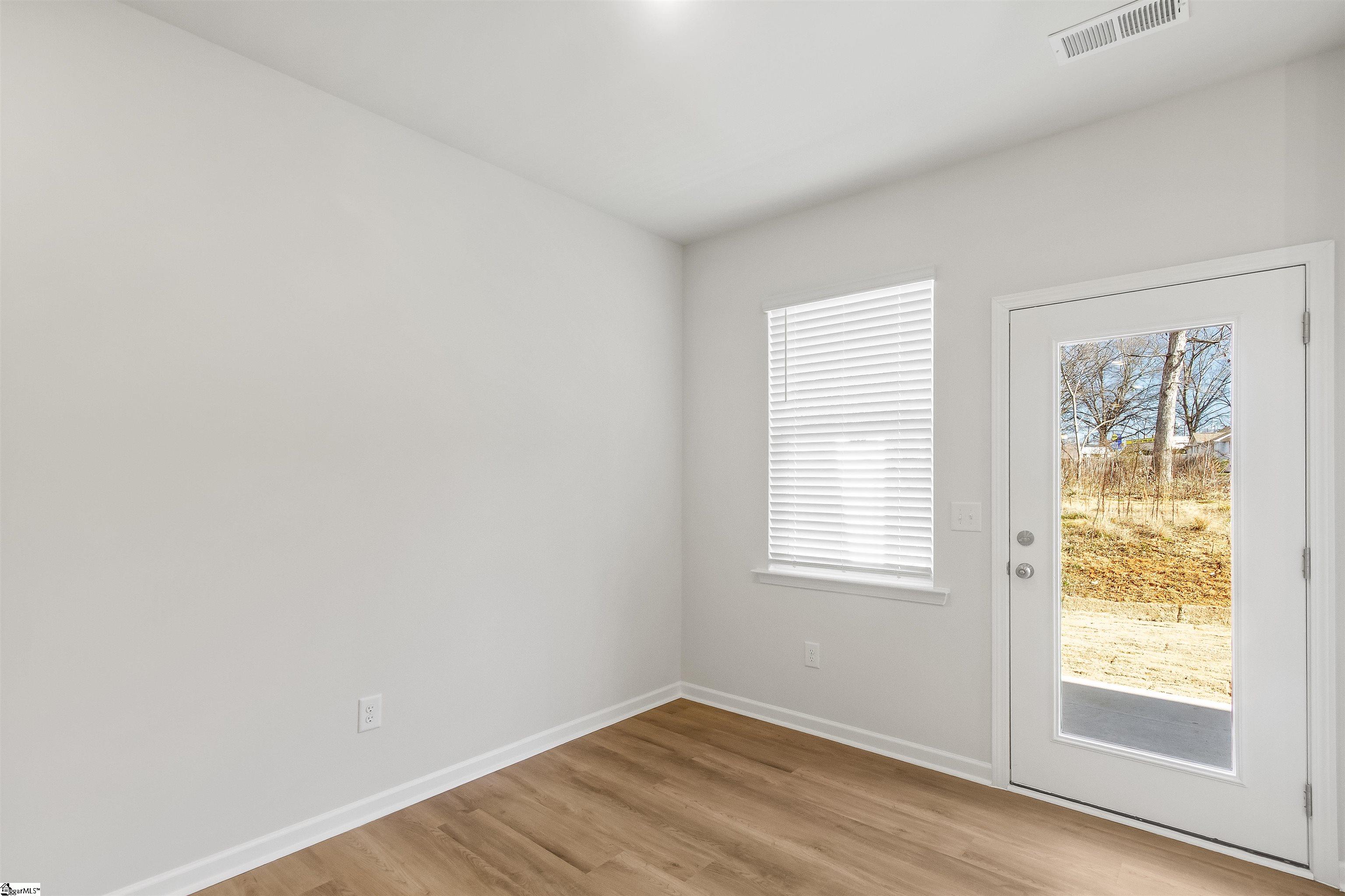 28 Stoneview Way Taylors, SC 29687 - Photo 15 of 50