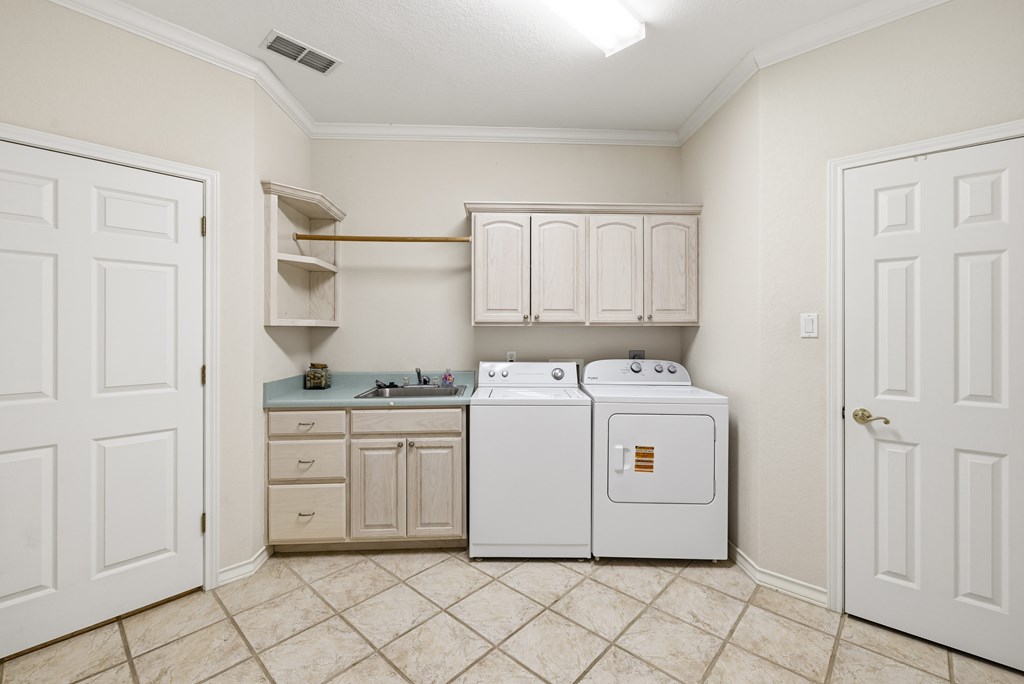 426 Treasure Hills Road South Kerrville, TX 78028 - Photo 21 of 58