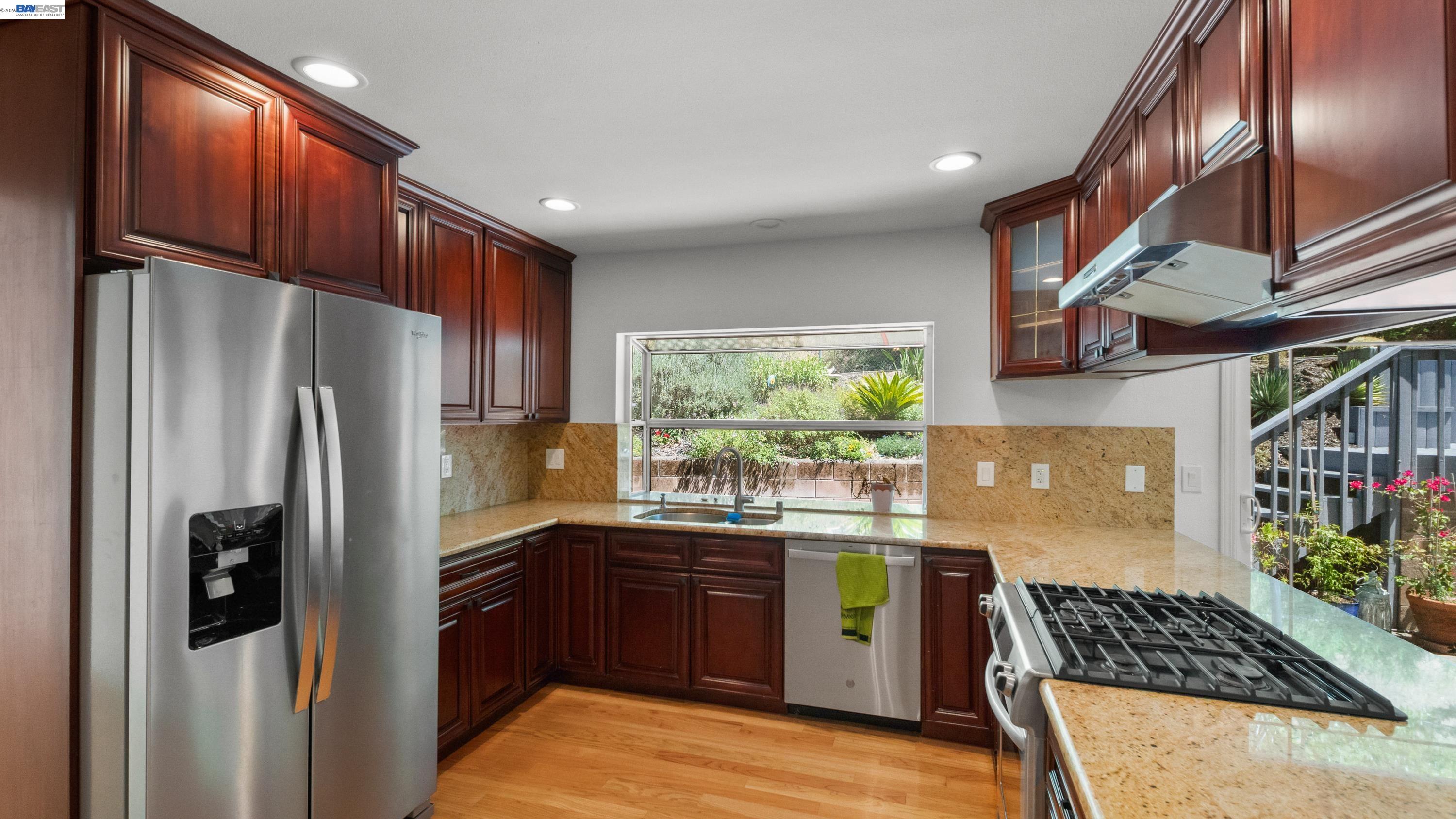 11 Oak Tree Court San Rafael, CA 94903 - Photo 17 of 56