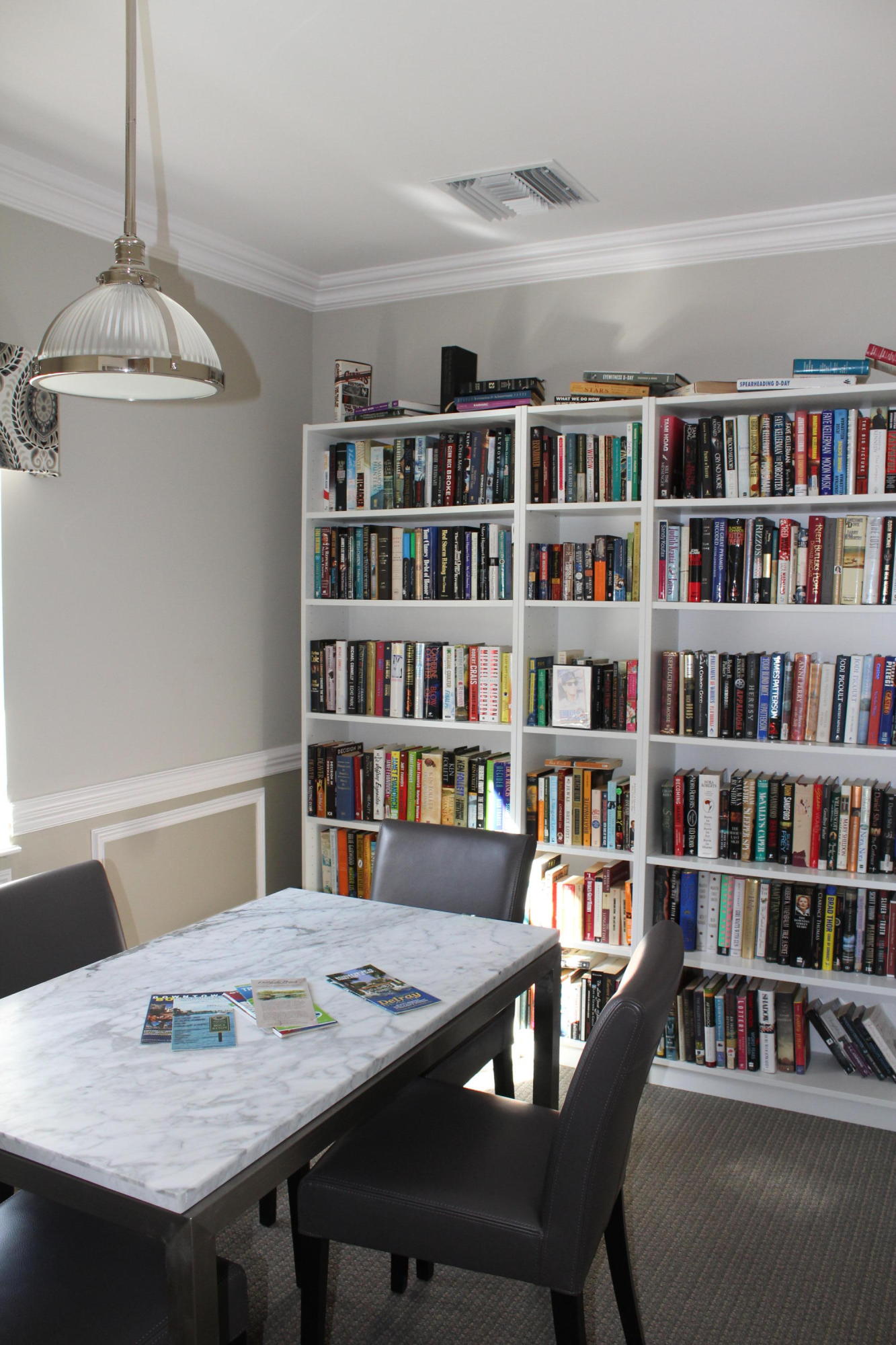 2871 North Ocean Boulevard, Unit F431 Boca Raton, FL 33431 - Photo 10 of 16 Library