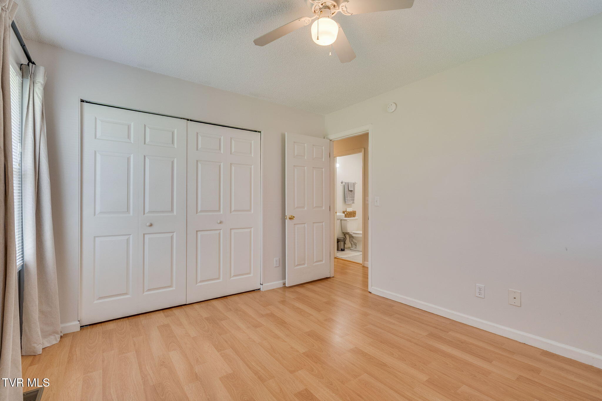 631 South Elm Avenue Erwin, TN 37650 - Photo 15 of 25 015