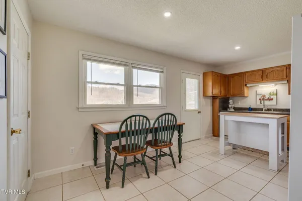 $224,900 | 631 South Elm Avenue, Erwin, TN 37650