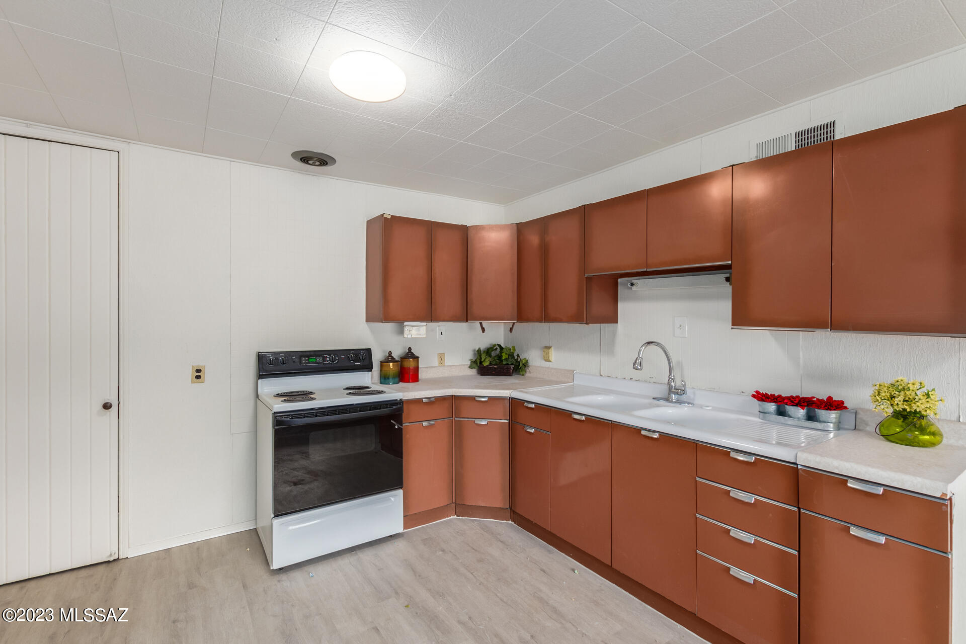 804 Arthur Place Mammoth, AZ 85618 - Photo 11 of 30