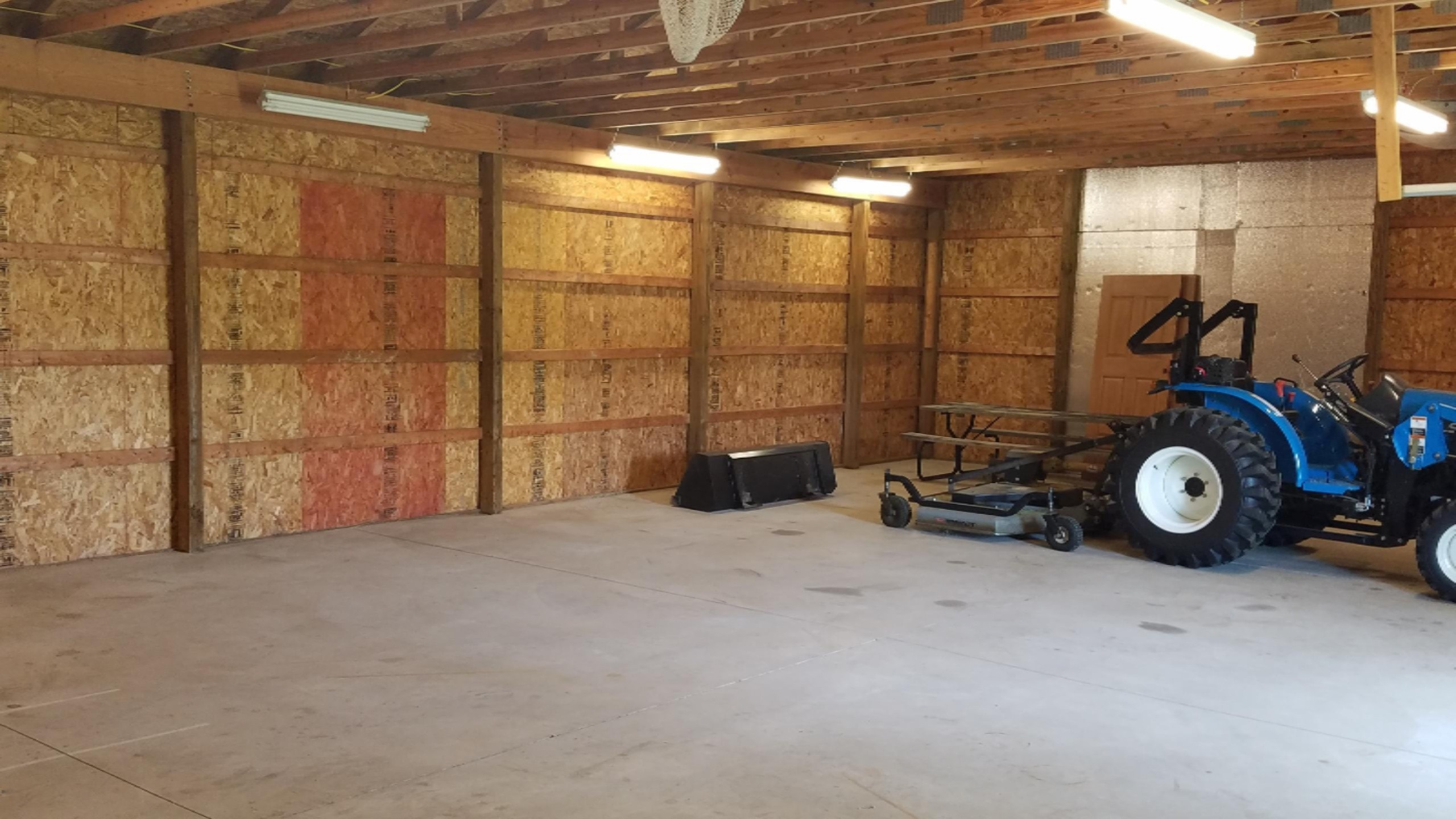 7860 North Branch Road Watervliet, MI 49098 - Photo 5 of 36 20180524_121327